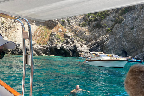 Capri: Small Group Grottoes Cruise Tour with Swim and Limoncello Capri: Small-Group Grottoes Boat Tour with Swim and Limoncello