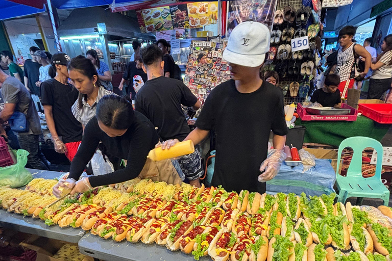 Manila: best shopping districts and Food Parks Guided Tour