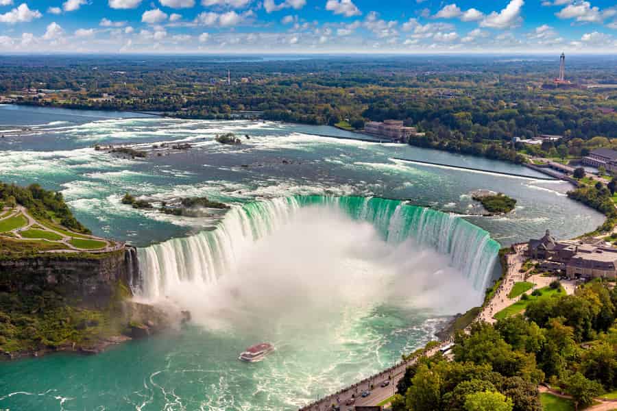 Toronto: Tagestour zu den Niagarafällen mit Bootsfahrt und Abholung. Foto: GetYourGuide Toronto: Tagestour zu den Niagarafällen mit Bootsfahrt und Abholung. Foto: GetYourGuide