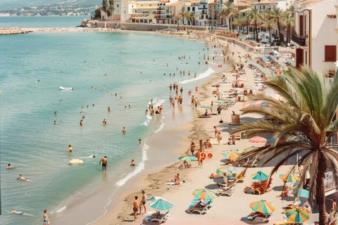 Desde Barcelona: Sitges Visita Guiada y Tiempo Libre