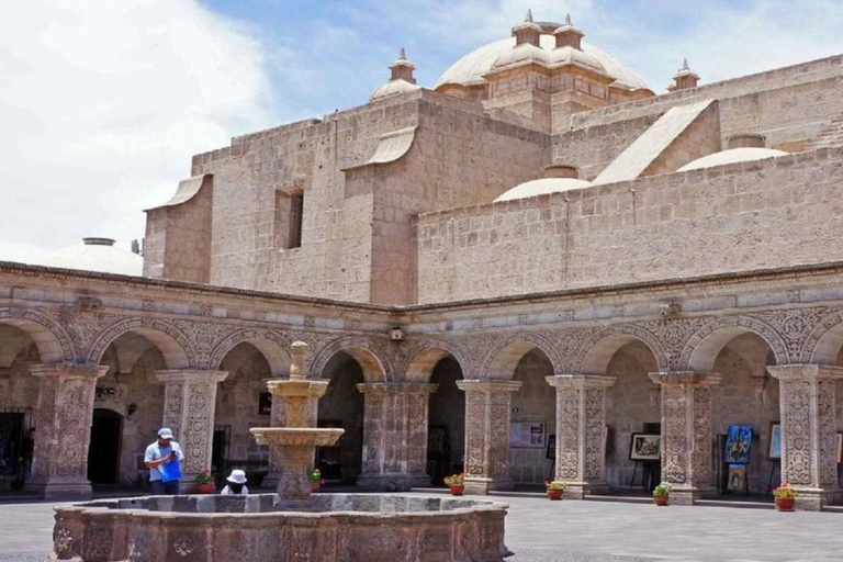 Walking tour through Arequipa's Historic Center