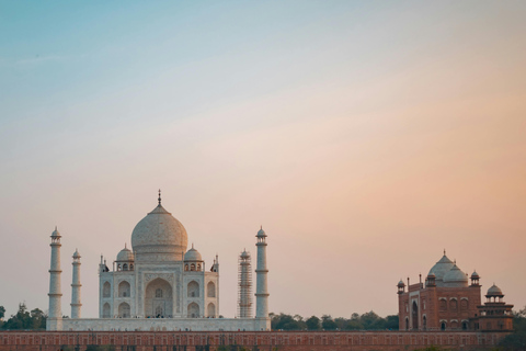 From Delhi: Taj Mahal Sunrise, Agra Fort & Akbar’s Tomb Tour Private Live Tour Guide only