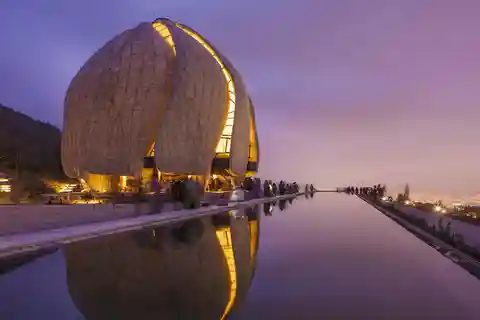 Templo Bahá'i e Vinhedo Cousiño Macul