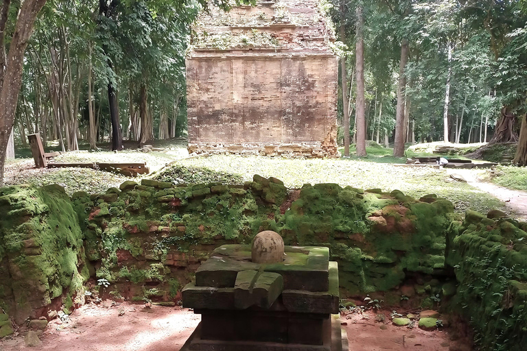 From Siem Reap: Sambor Prei Kuk and Kompong Kdei Day Trip