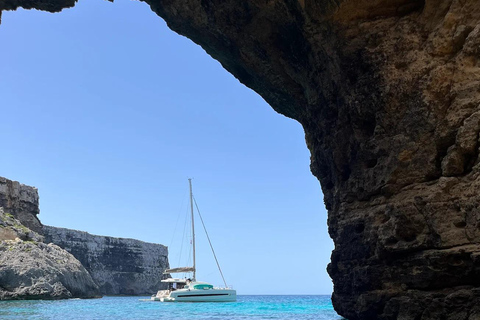 Half Day Ultimate Yacht Experience to Comino