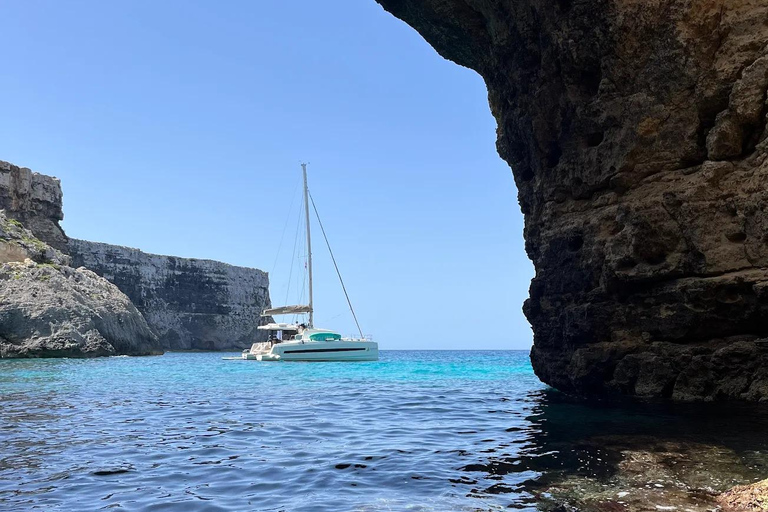 Half Day Ultimate Yacht Experience to Comino