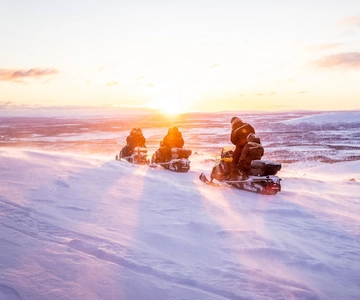 Sueño Ártico - Safari en moto de nieve al mirador de Laponia