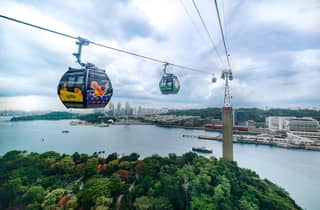 Sentosa-Seilbahn & Wings of Time Sonnenuntergangs-Tour auf gemeinschaftlicher Basis