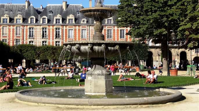 paris guided tour of marais in german