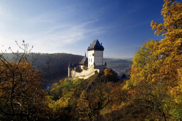 Ab Prag: Burg Karlštejn Ticket und FührungAb Prag: Ausflug zur historischen Burg Karlštejn