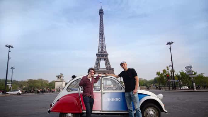 paris classic sites tour by vintage citroen 2cv