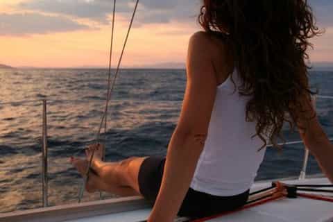 Barcelona: Romantic Sunset Cruise by Sailboat