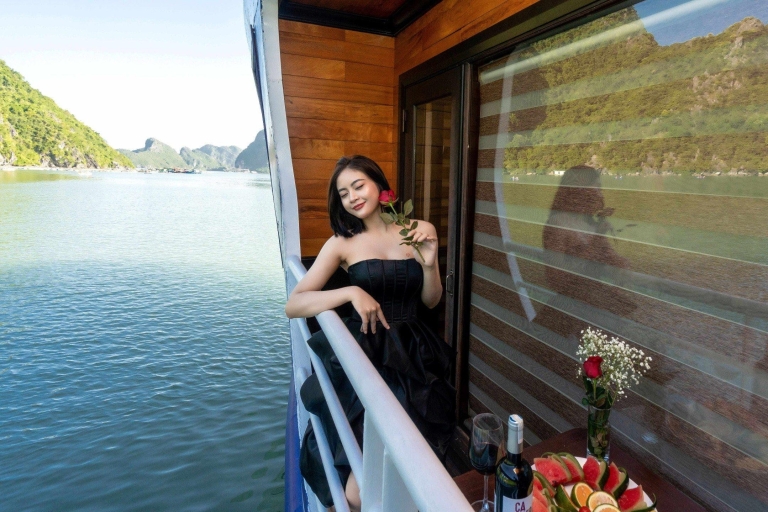 From Hanoi: 2-Day Halong Bay on Cruise with Meals