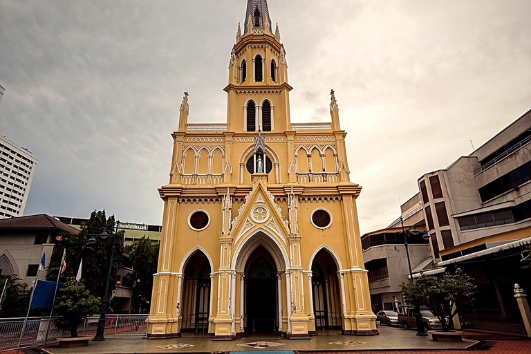 Small Group Bangkok Tour: Street Food, Markets and Temples