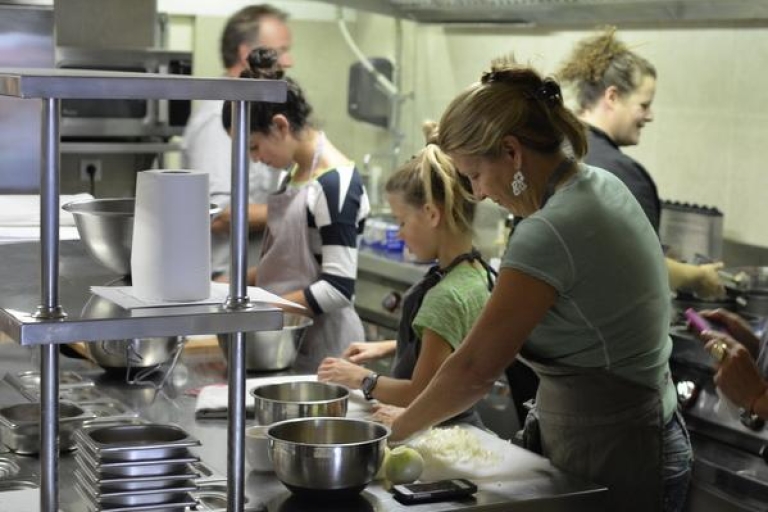 Paryż: całodniowa lekcja gotowania, wycieczka po rynku i lunch