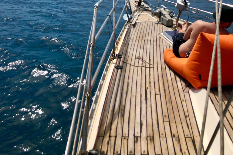 Athens: Full-Day Private Sailing Trip with Meal & Drinks Daily sailing cruise from Athens with food and drinks