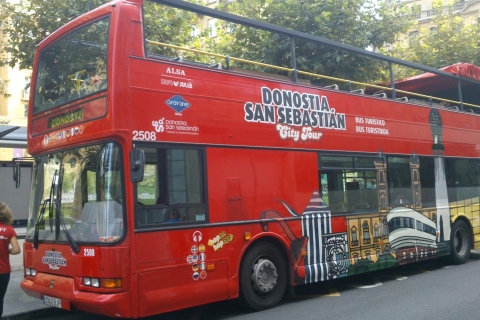 San Sebastian: hop on, hop off-bustourSan Sebastian: 1 dag hop on, hop off-bustour