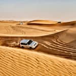 Safari serale nel deserto e cena sotto le stelle ad Abu Dhabi