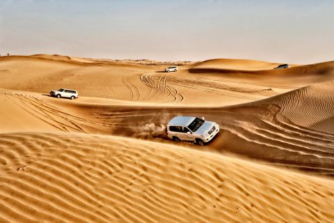 Safari en el desierto de Abu Dhabi y cena bajo las estrellas