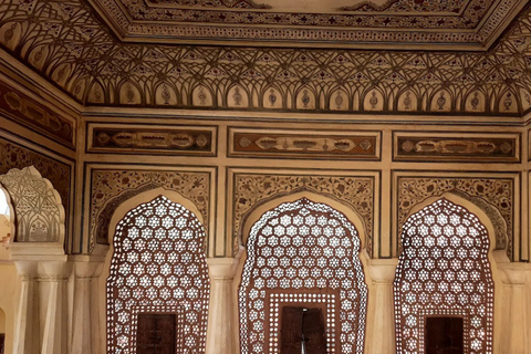 Jaipur: Hawa Mahal, Palace Guided Tour with Entry Ticket Jaipur: Hawa Mahal, Palace Guided Tour with Entry Ticket