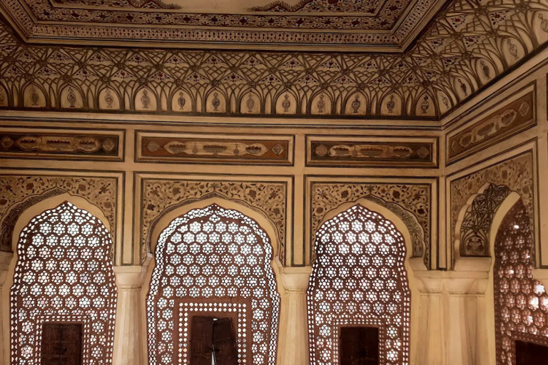 Jaipur: Hawa Mahal, Palace Guided Tour with Entry Ticket Jaipur: Hawa Mahal, Palace Guided Tour with Entry Ticket