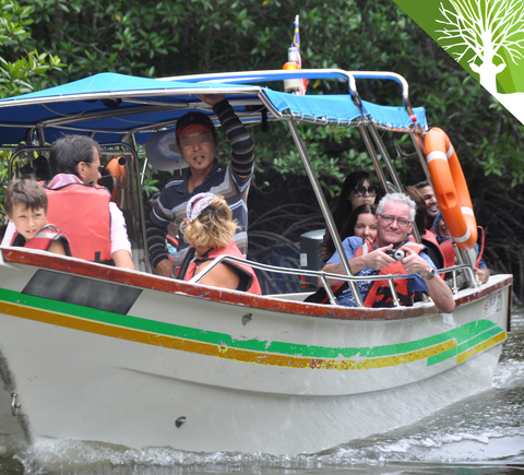 Cruises & boat tours