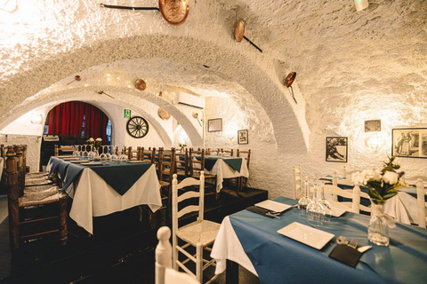 Granada: Authentic Flamenco Show at Venta El Gallo + 1 Drink Flamenco Show with Dinner