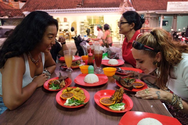 Visit Bali`s ‘Eat Street’: Delicious Indonesian Food Tour in Bali