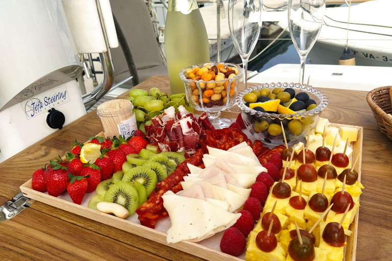 Ibiza: Sailing Day Trip, only up to 7 guests