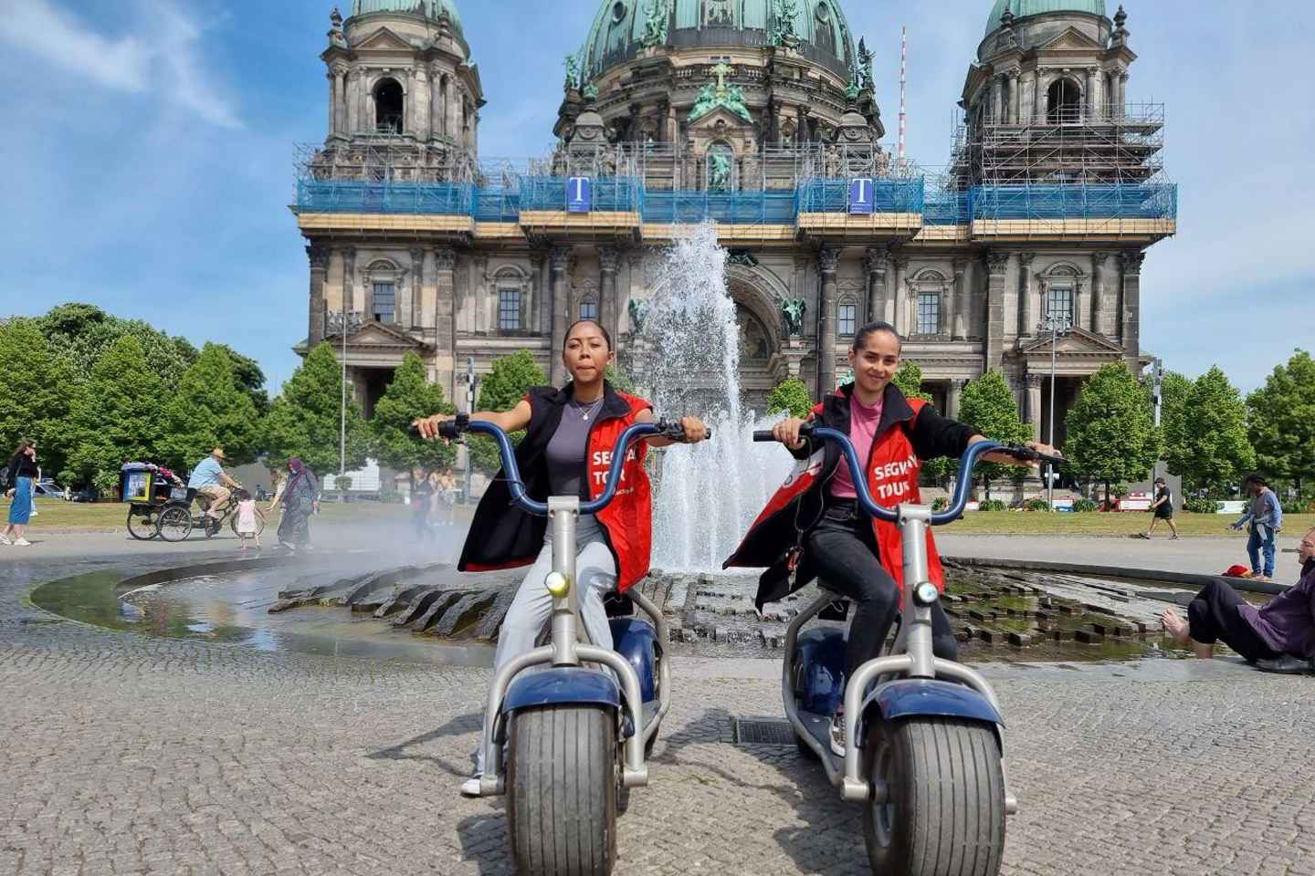 Berlin City: 2 Hour Guided Fat Tire E-Scooter Tour