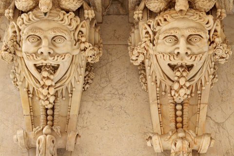 Cadiz: Private Walking Tour with Market Tasting for Cruises