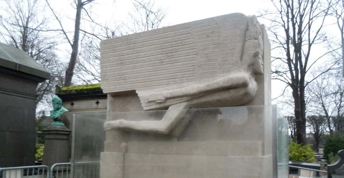 Paris: Pere Lachaise Cemetery Guided Tour