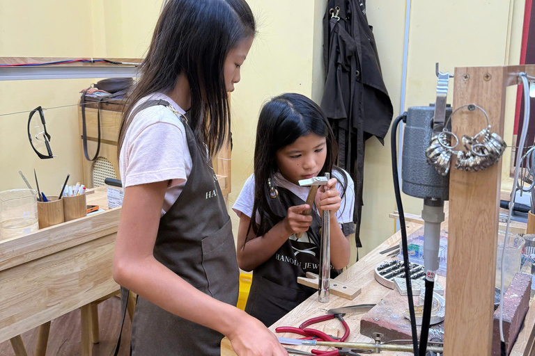 Vietnam: Silver Jewelry-Making Workshop in Hanoi Small Group Tour