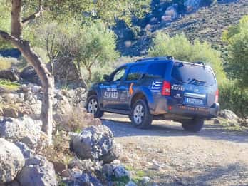 Safari: Juhtas mount,raki and wine distillery,explore crete