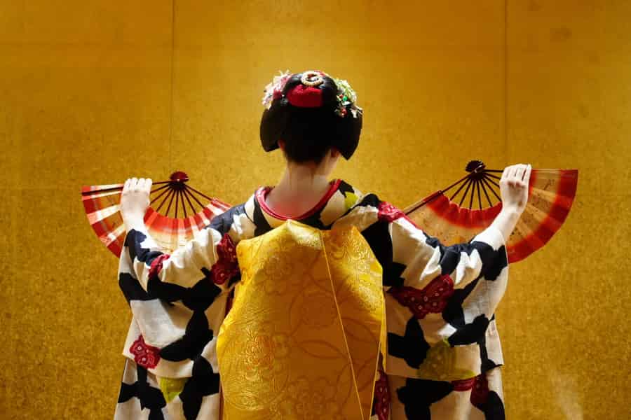 1-stündige Geisha-Show (Aufführung, Fragerunde, Fotos) in Kyoto. Foto: GetYourGuide 1-stündige Geisha-Show (Aufführung, Fragerunde, Fotos) in Kyoto. Foto: GetYourGuide