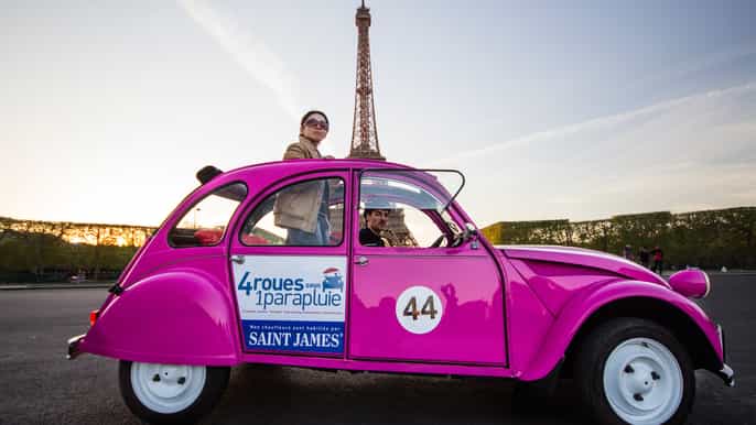 private and personalized paris tour in a citroën 2cv