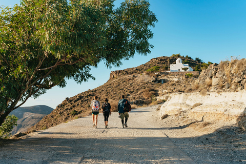 Santorini: Caldera Trail Guided Hike and Sunset Viewing