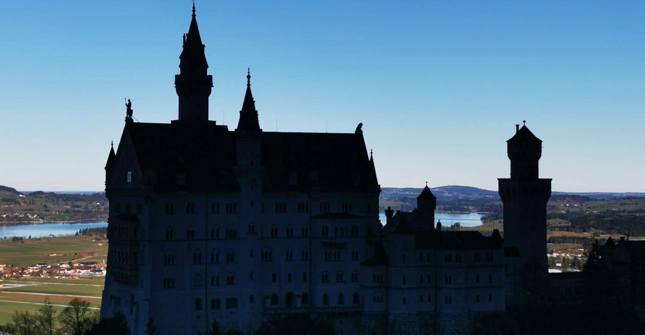 Munich: Neuschwanstein by Bus & Opt. Munich Xmas Market Tour photo 8