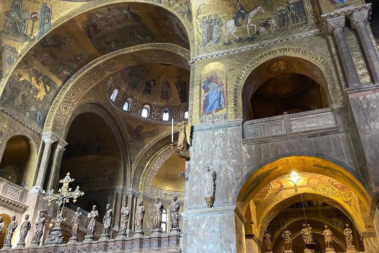 Venetië: Basiliek van San Marco Exclusieve Nachttour met Ticket