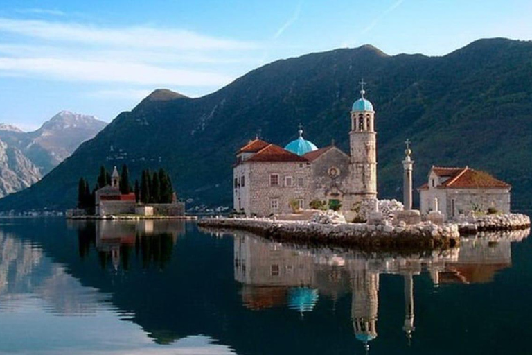 Tour en bateau à la grotte bleue, à la Dame des rochers et à Mamula