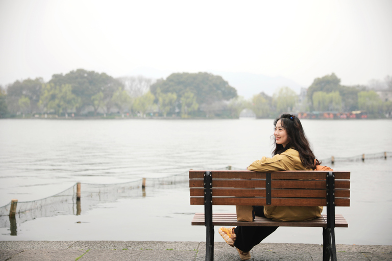 West Lake Photo Tour: Capture Your Hangzhou Story