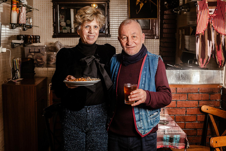 Istanbul: Baklava Backstreets Food Tour with 12+ Tastings