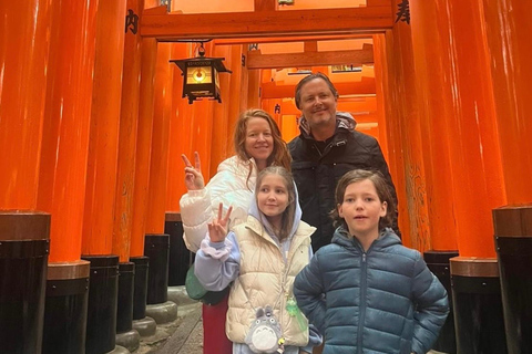 Kyoto Bus Tour: Fushimi, Kiyomizu, Kinkaku-ji & Arashiyama