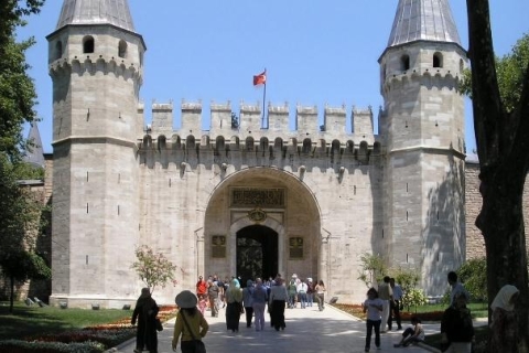 Pałac Topkapi i prywatna 6-godzinna wycieczka po pałacu DolmabahcePrywatna wycieczka piesza z przewodnikiem
