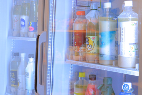 Seoul: Unlimited Makgeolli Tasting Experience in Myeongdong