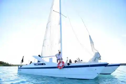Déjeuner et boissons sur le catamaran privé Bacalar depuis Costa Maya