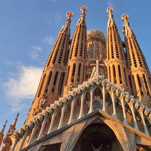 Barcelona: Sagrada Familia Decoded Guided Tour With Options