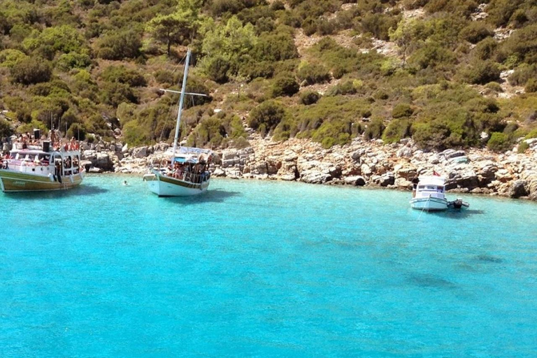 Bodrum: Orak Island Boat Trip with Lunch and Transfers Tour with Meeting Point