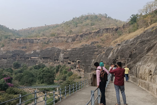 Cueva Ajanta Ellora: Excursiones de varios días desde Pune