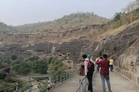Vanuit Pune: Rondleiding door Ajanta, Ellora Grotten en Aurangabad